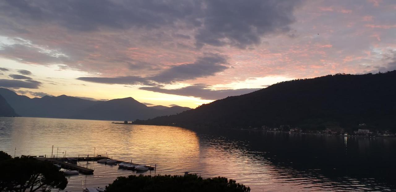 Sarnico Terrazza Sul Lago Di Iseo エクステリア 写真
